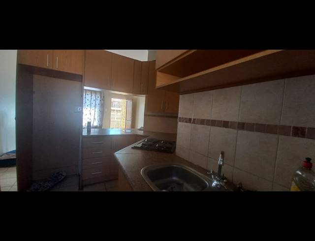 2 BEDROOM APARTMENT TO LET IN FLEURDAL